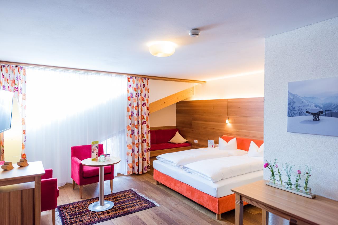 Hotel Walserberg Warth  Kültér fotó