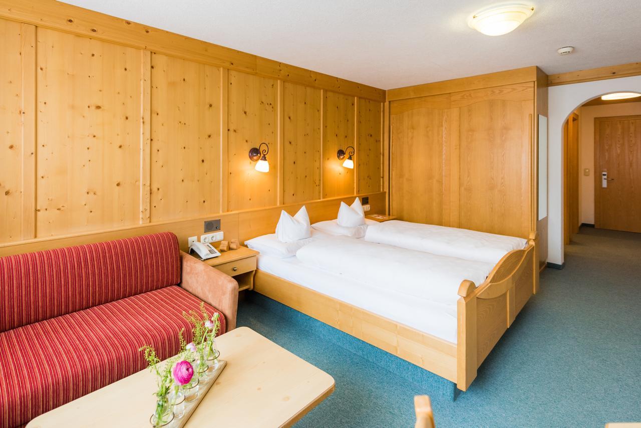 Hotel Walserberg Warth  Kültér fotó